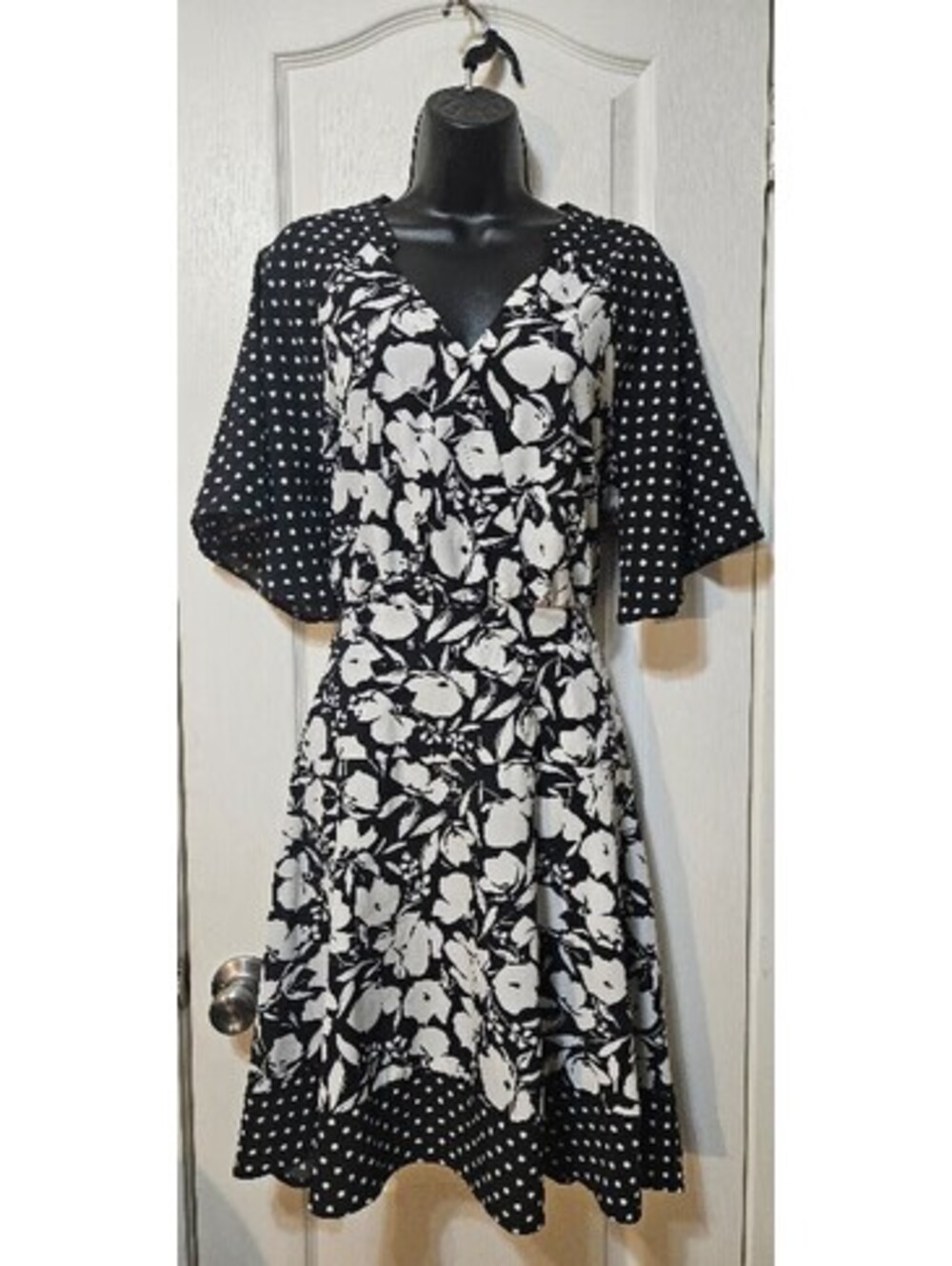 Adrienne Vittadini Black & White Dress XL Knee Length Career Chic